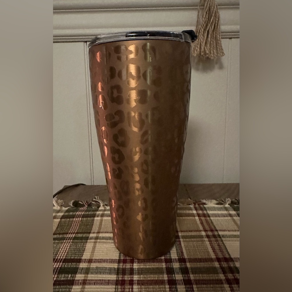 Brumate NAV XL 32 oz- Gold Leopard